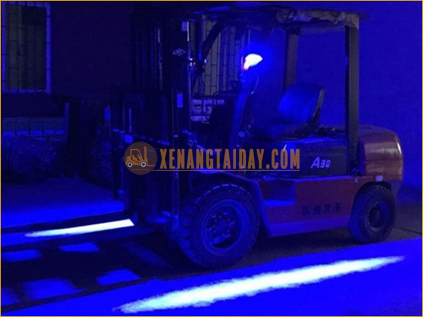 Đèn chiếu vạch cảnh báo cho xe nâng