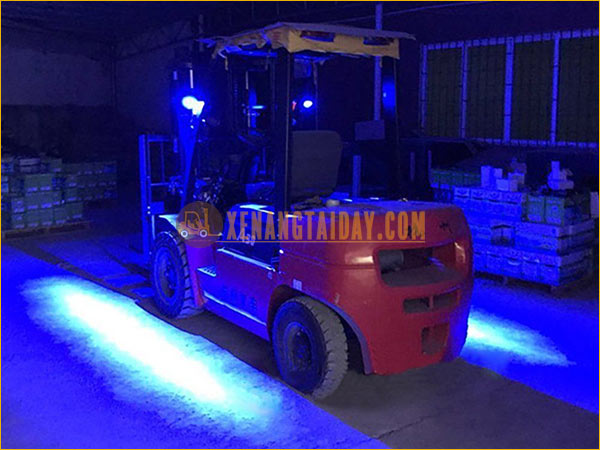 Đèn chiếu vạch cảnh báo cho xe nâng
