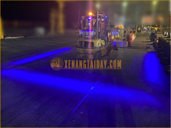 Đèn chiếu vạch cảnh báo cho xe nâng