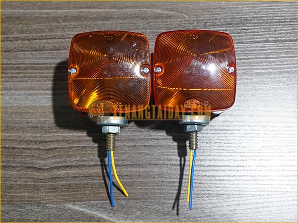 Đèn đờ-mi, đèn xi nhan, đèn tín hiệu xe nâng
