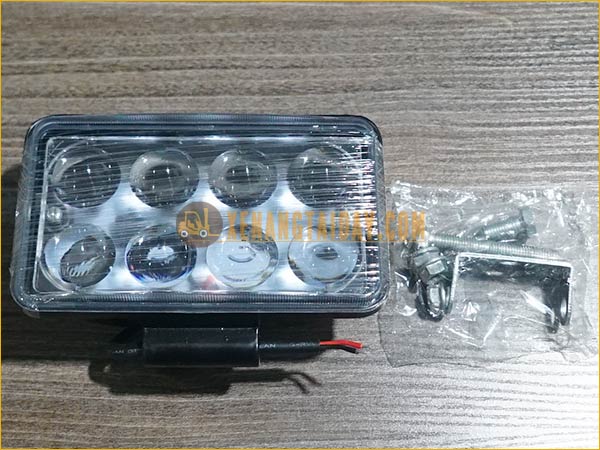 Đèn pha LED vuông 8 bóng chiếu sáng cho xe nâng