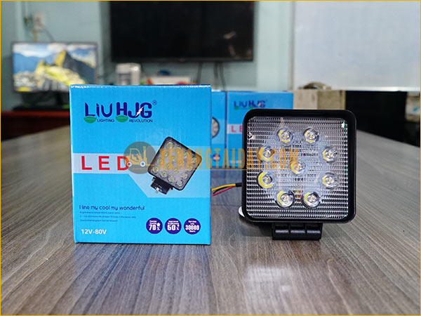 Đèn pha LED vuông 9 bóng chiếu sáng cho xe nâng