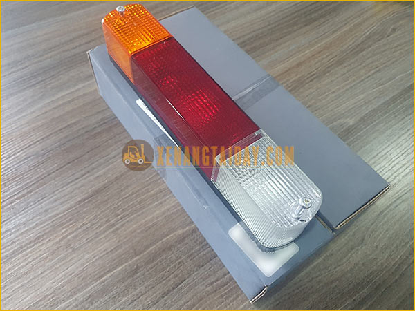 Đèn hậu xe nâng điện ngồi lái KOMATSU đời -12