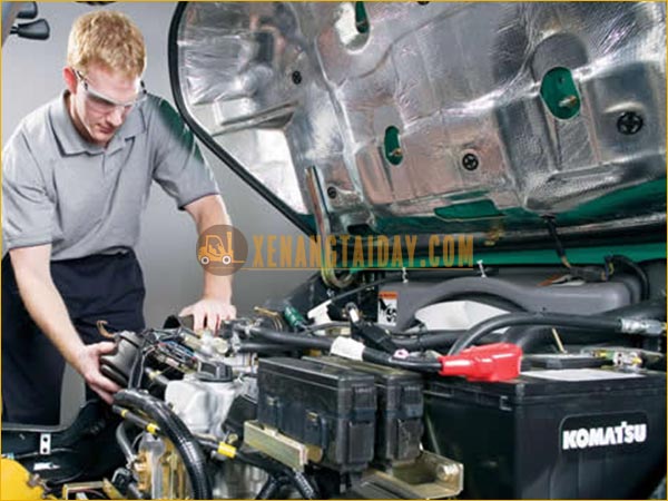 Dịch Vụ Bảo Dưỡng Xe Nâng Dầu Và Xe Nâng Xăng