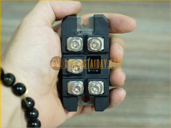 Diod sạc 5 chân FUJI 6RI100G-160