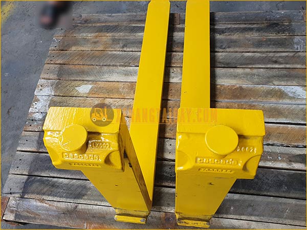 Càng xe nâng mới và cũ, đã qua sử dụng