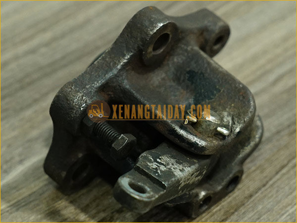 Heo con (xilanh bánh) phanh thắng xe nâng KOMATSU FB09~20-12