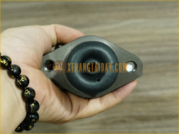 Heo tổng (xilanh chính) phanh thắng xe nâng KOMATSU FB09~20-12