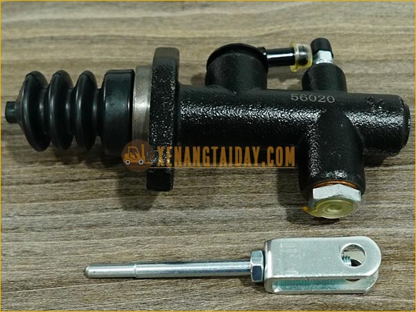 Heo tổng (xilanh chính) phanh thắng xe nâng KOMATSU FD18T-21