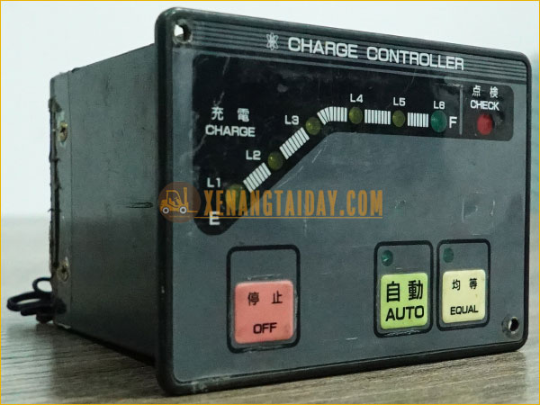 Hộp điều khiển sạc xe nâng điện KOMATSU P26
