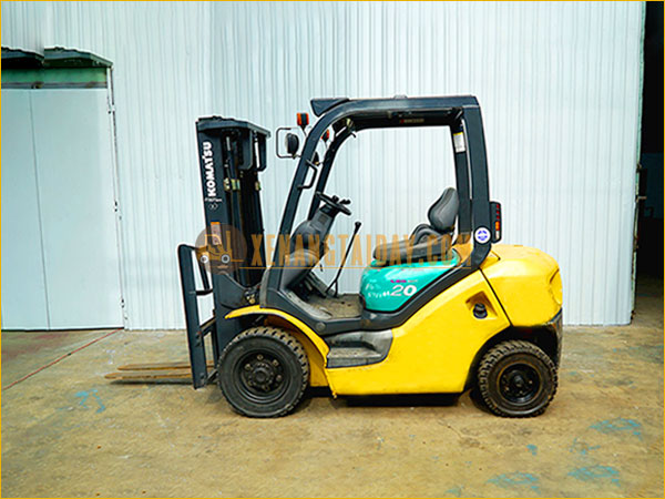 Hướng Dẫn Lái Xe Nâng Số Sàn: 5 Bước Đơn Giản và An Toàn