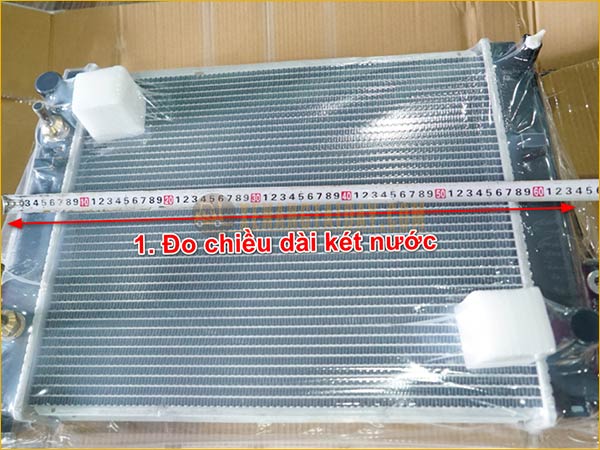 Két nước giải nhiệt động cơ xe nâng TOYOTA 2.5 tấn, đời 8