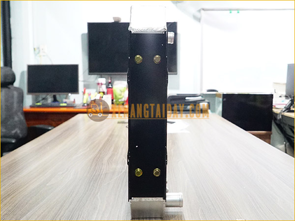 Két nước giải nhiệt động cơ xe nâng MITSUBISHI 1.5 tấn