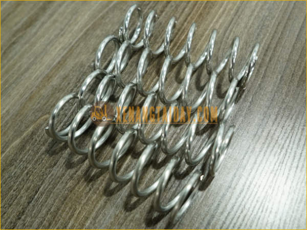 Lò xo cho cụm bơm thuỷ lực của xe nâng tay