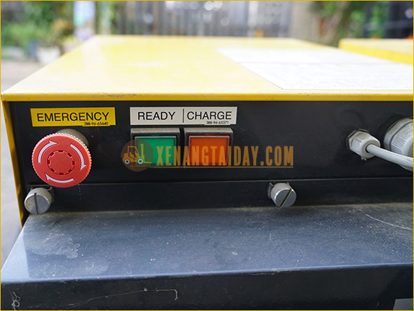 Máy nạp tự động KOMATSU 72V