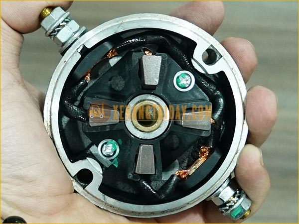 Motor bơm MD24050AN xe nâng tay điện NOBLELIFT PTE15Q-A