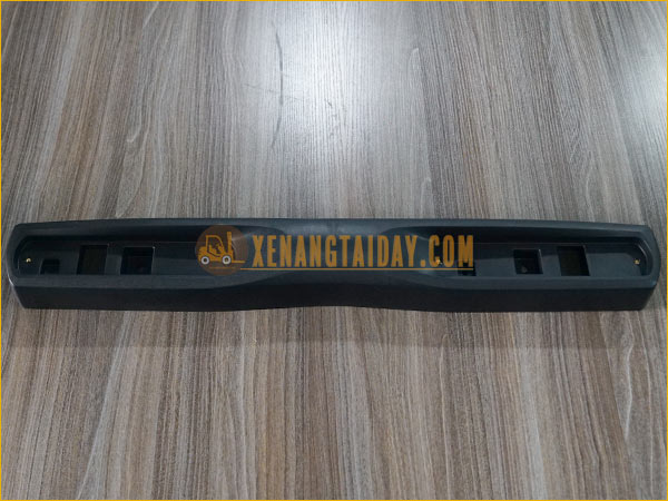 Ốp nhựa bộ đèn hậu xe nâng điện ngồi lái KOMATSU
