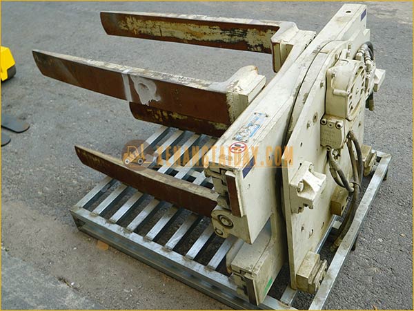 Phụ kiện Mâm xoay + Kẹp vuông Xe nâng