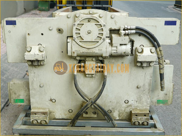 Phụ kiện Mâm xoay + Kẹp vuông Xe nâng