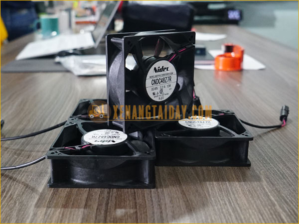 Quạt gắn bo mạch xe nâng điện 48V