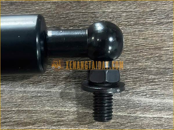Ty giữ nắp capô xe nâng
