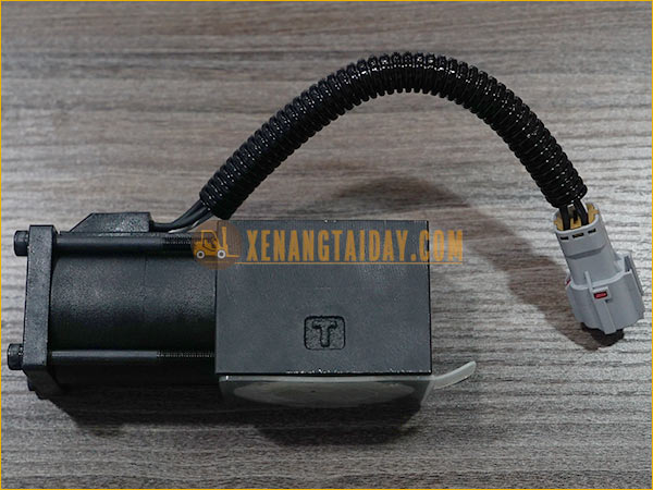 Van solenoid chuyển số 24V hiệu CANSTAR model KA-D24-44