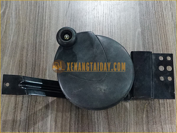 Vô lăng (tay lái) xe nâng điện đứng lái TOYOTA đời 7