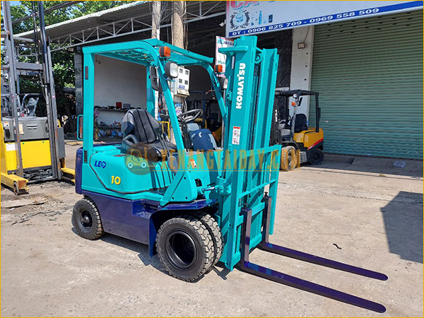 Xe Nâng Dầu KOMATSU FD10C-16