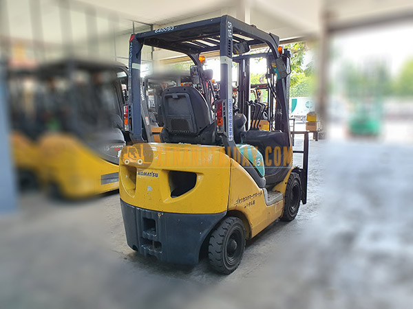 Xe Nâng Dầu KOMATSU FD15LT-18