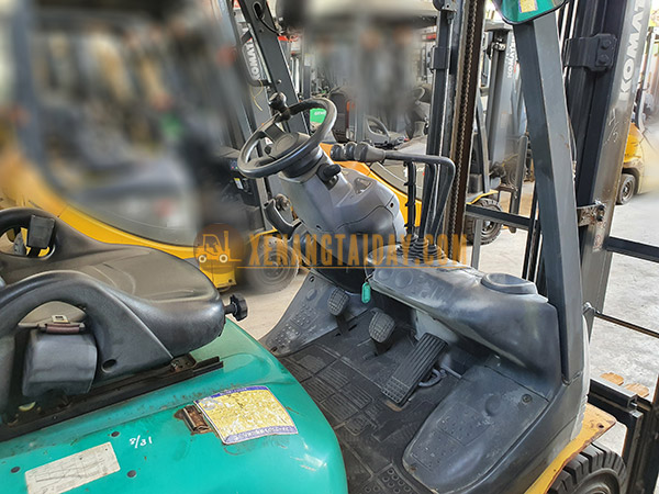 Xe Nâng Dầu KOMATSU FD15LT-18