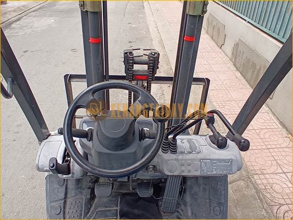 Xe nâng dầu KOMATSU FD15T-21