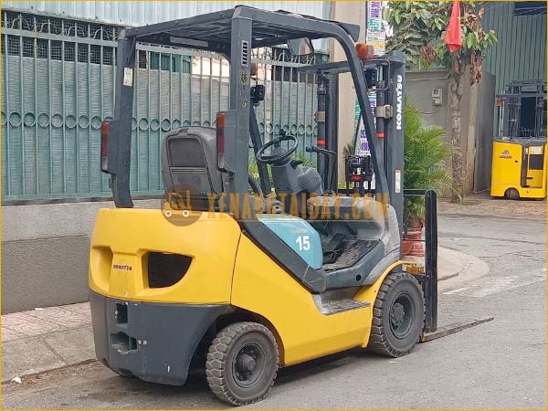 Xe nâng dầu KOMATSU FD15T-21