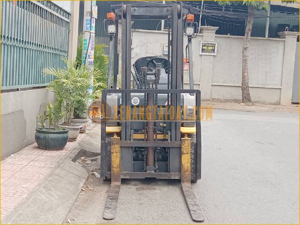 Xe nâng dầu KOMATSU FD15T-21