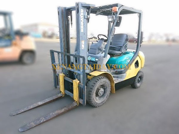 Xe nâng dầu KOMATSU FD20C-16