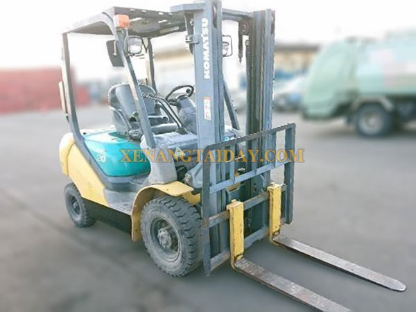 Xe nâng dầu KOMATSU FD20C-16