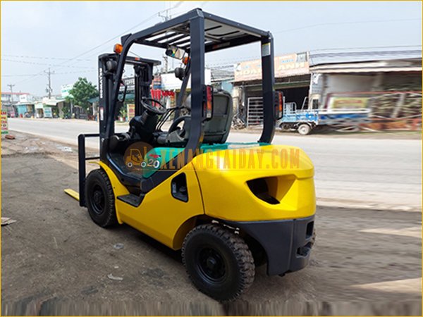 Xe Nâng Dầu KOMATSU FD20C-16