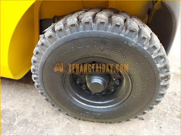 Xe Nâng Dầu KOMATSU FD20C-16