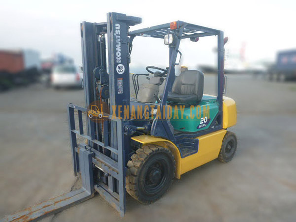 Xe nâng dầu KOMATSU FD20HT-14