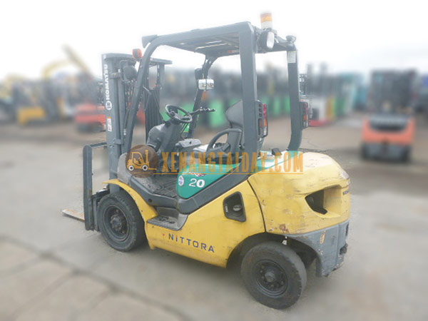 Xe Nâng Dầu KOMATSU FD20T-16