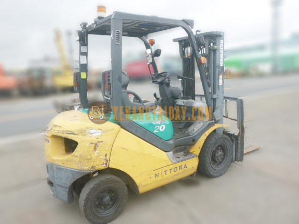 Xe Nâng Dầu KOMATSU FD20T-16