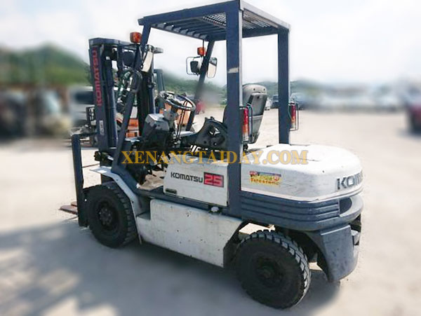 Xe nâng dầu KOMATSU FD25-11