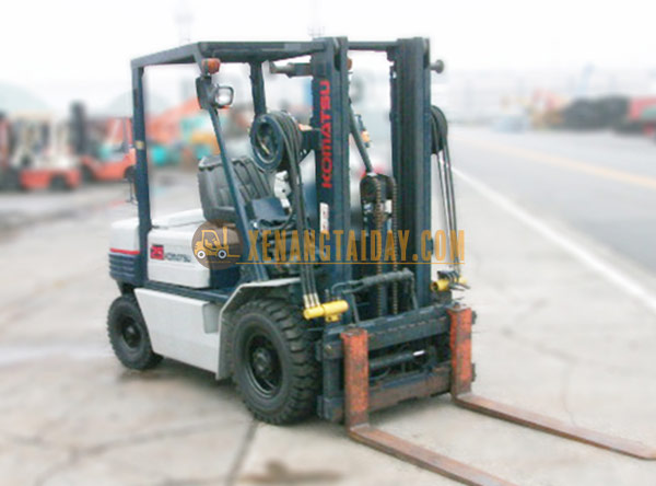 Xe Nâng Dầu KOMATSU FD25-11