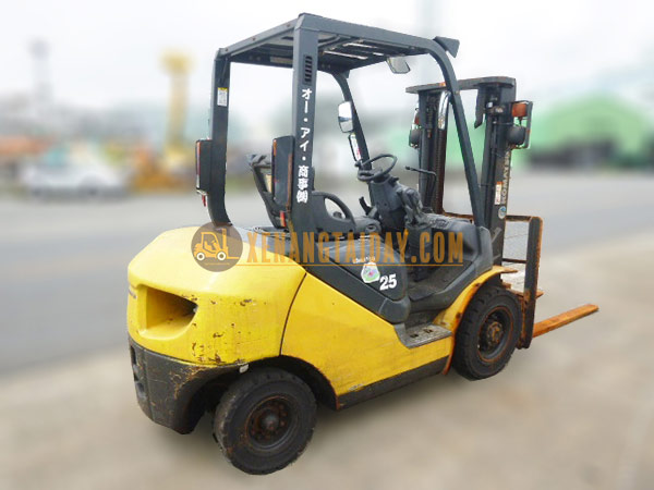 Xe Nâng Dầu KOMATSU FD25C-17