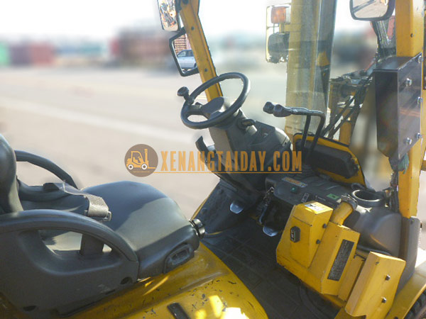 Xe Nâng Dầu KOMATSU FD25T-16