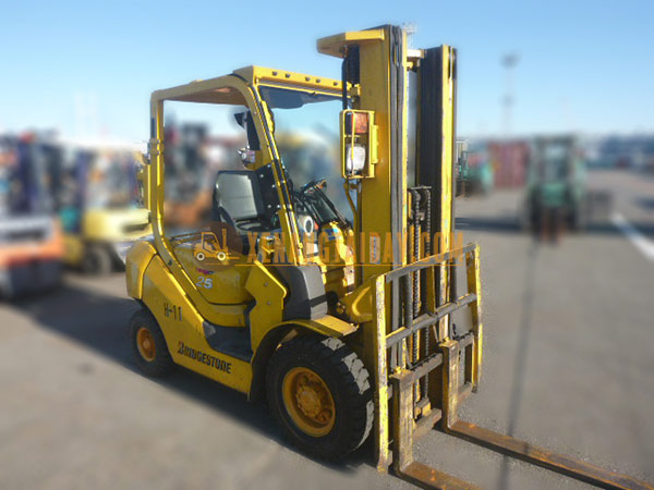 Xe Nâng Dầu KOMATSU FD25T-16