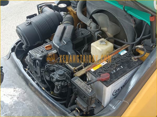 Xe nâng dầu KOMATSU FD25T-16