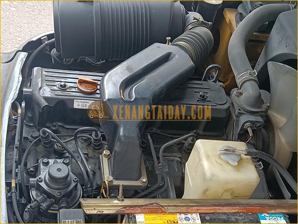 Xe nâng dầu KOMATSU FD25T-16