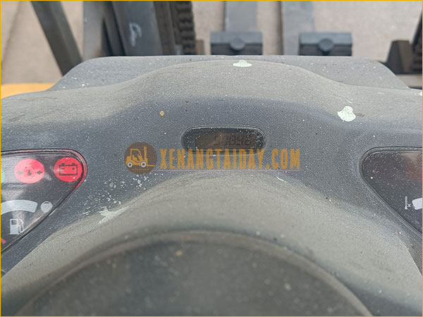 Xe nâng dầu KOMATSU FD25T-16
