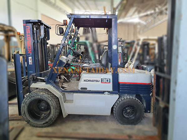 Xe nâng dầu KOMATSU FD30-11