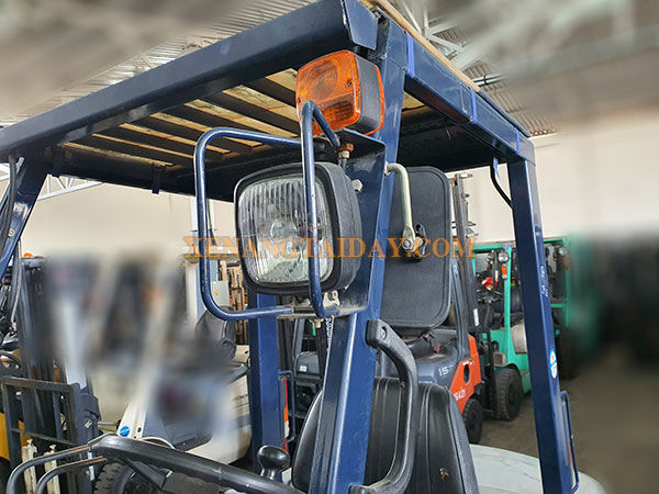 Xe nâng dầu KOMATSU FD30-11